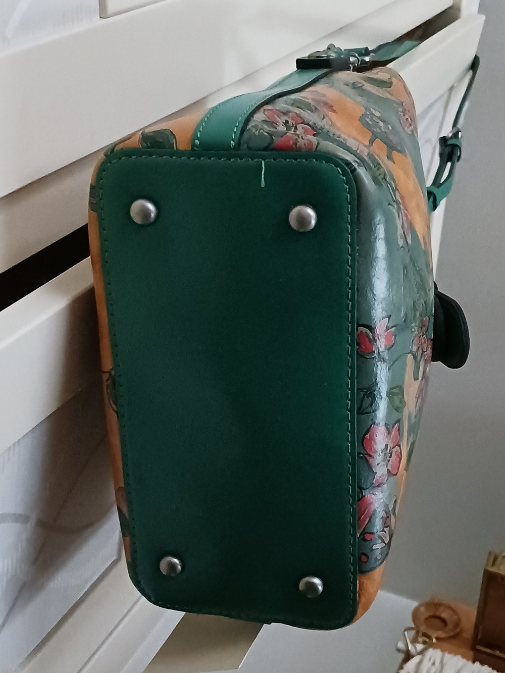Patricia Nash Irving Leather Bucket Crossbody Bag from Beautiful Girl Collection - Picture 9 of 16
